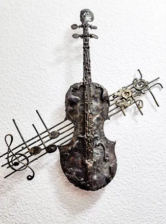 Esculturas y guitarras