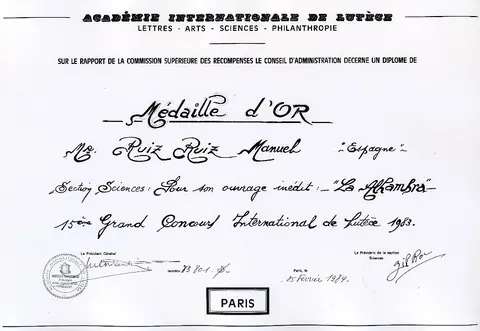 Títulos, diplomas y certificados