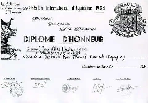 Títulos, diplomas y certificados